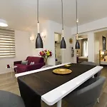 Le Grey, Modern & Luxurious In Centre Apartman *